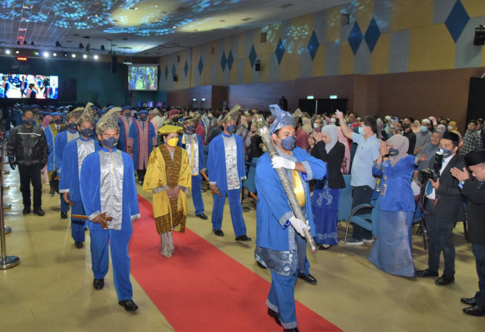 Raja Puan Muda berkenan sempurnakan sidang akhir Istiadat Konvokesyen 17 UniMAP