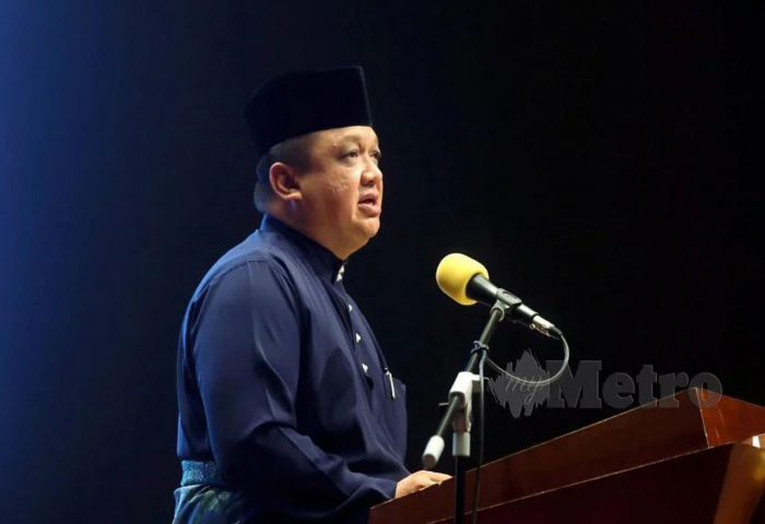 Jangan Menangguk Di Air Keruh Raja Muda Perlis