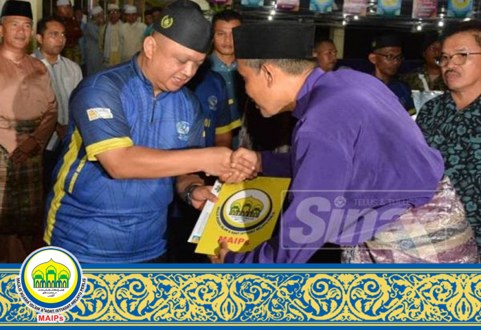 Penduduk Kampung Merotai Teruja Sambut Kedatangan Raja Muda Perlis