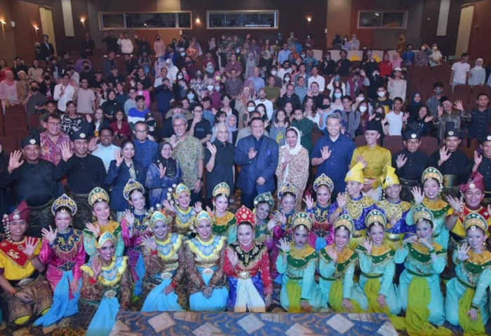 Raja Muda Raja Puan Muda berkenan saksi Restorasi Terinai Perlis