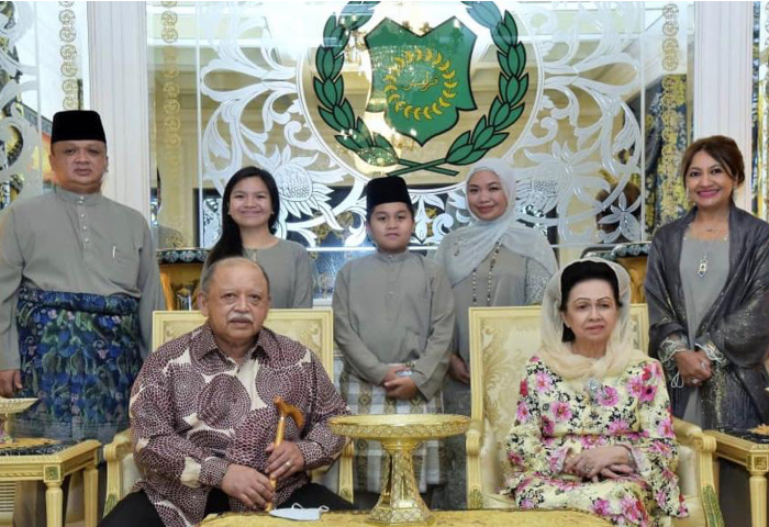 Raja Perlis Menitahkan Ucapan Selamat Menyambut Hari Raya Aidilfitri Maaf Zahir Dan Batin Kepada Seluruh Rakyat Negeri Perlis
