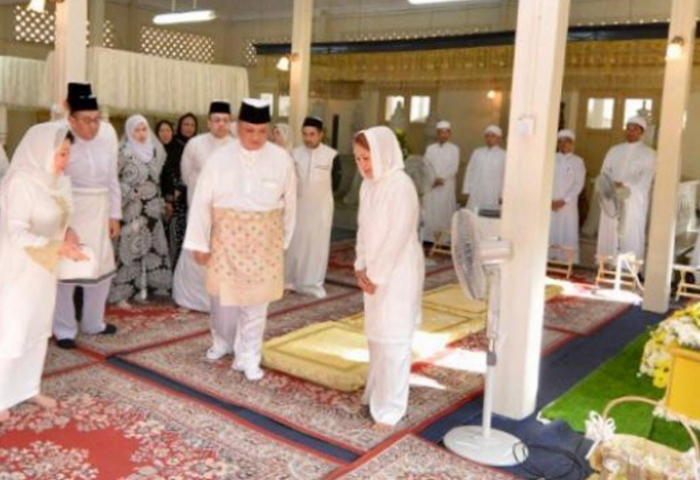 Raja Muda Perlis Ziarah Makam Ayahanda Sultan Kelantan