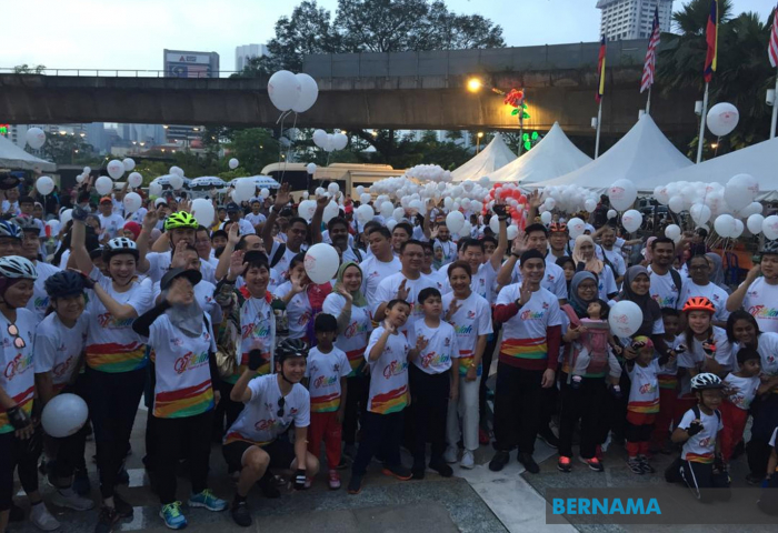 Raja Muda Raja Puan Muda Perlis Sertai Larian Santai Berbasikal