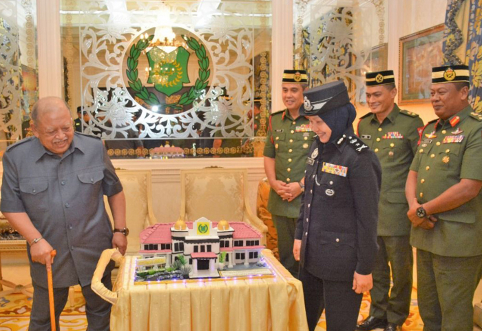 Raja Perlis Terima Sembah Mengadap Ketua Ketua Jabatan Beruniform