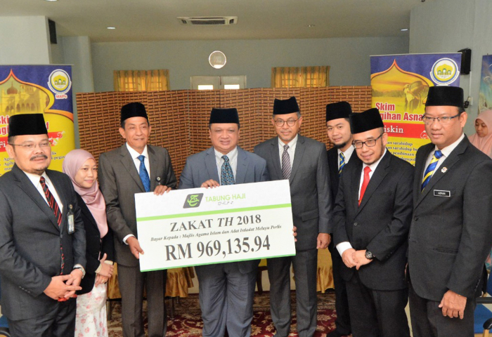 Tabung Haji Serah Zakat Kepada MAIPs