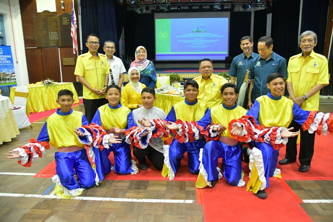 6 Pelajar Perlis Teruskan Pengajian di PFS di Bawah Biasiswa RM72,000 YTSP