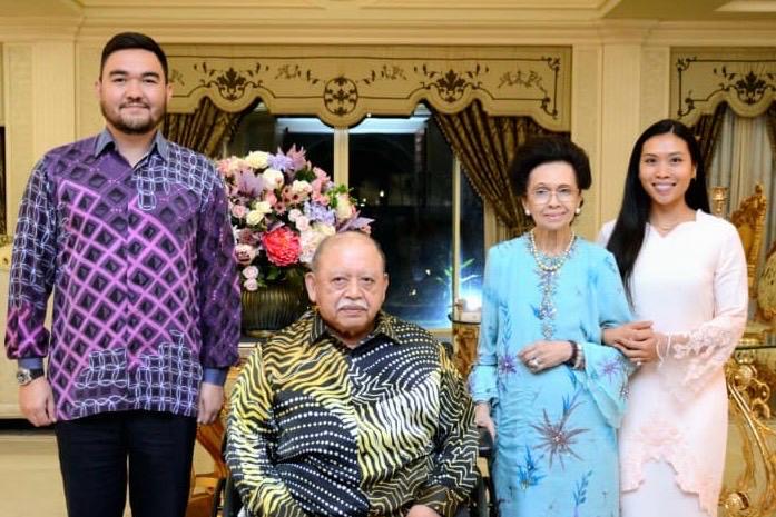 Raja Perlis Terima Mengadap Raja Muda Selangor dan Isteri di Istana Perlis, Kuala Lumpur