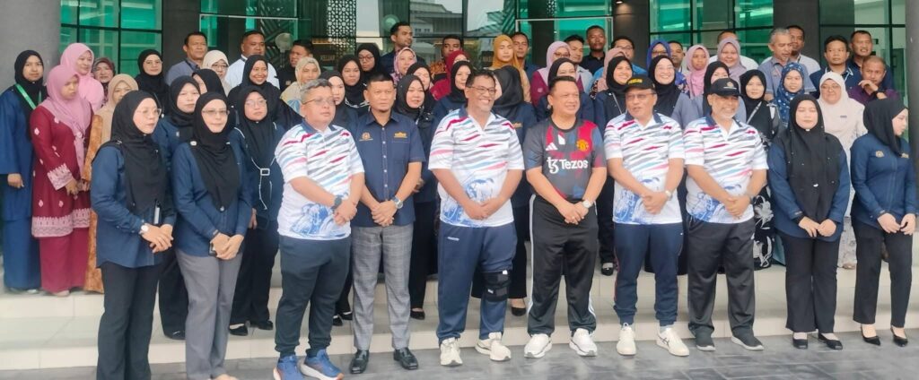DYTM Tuanku Raja Muda Perlis Sertai Kayuhan MAIPs Peduli Menyantuni Asnaf Sentua