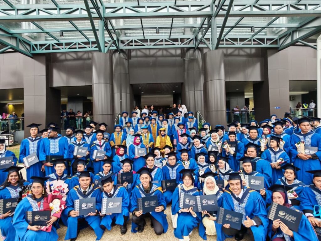 Raja Muda Perlis Titah Jangan Lupa Doakan Mangsa Banjir, Seru Siswazah Kuasai AI dan Literasi Digital