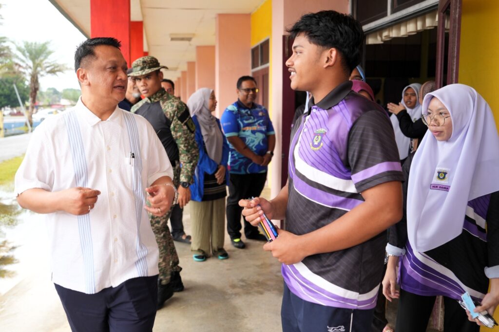 Raja Muda Perlis Tinjau Calon SPM Terjejas Banjir, Tekankan Keselamatan dan Momentum Peperiksaan