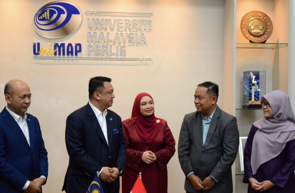 UniMAP meterai dua MoU bersama ITSM, PCR dari Indonesia