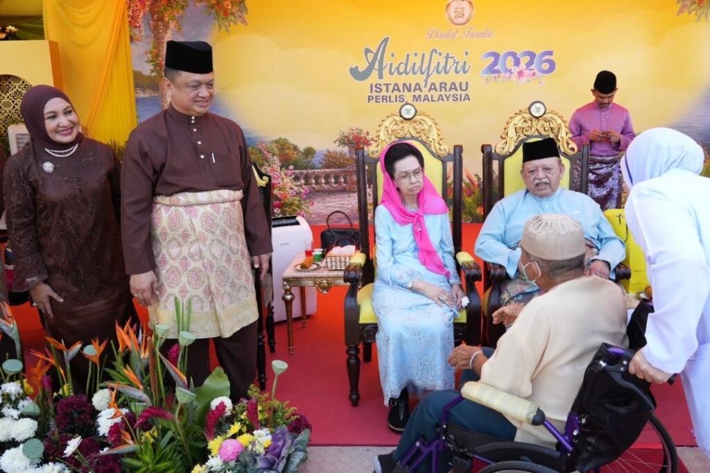 Lebih 7,000 Pengunjung Meriahkan Aidilfitri @ Istana Arau