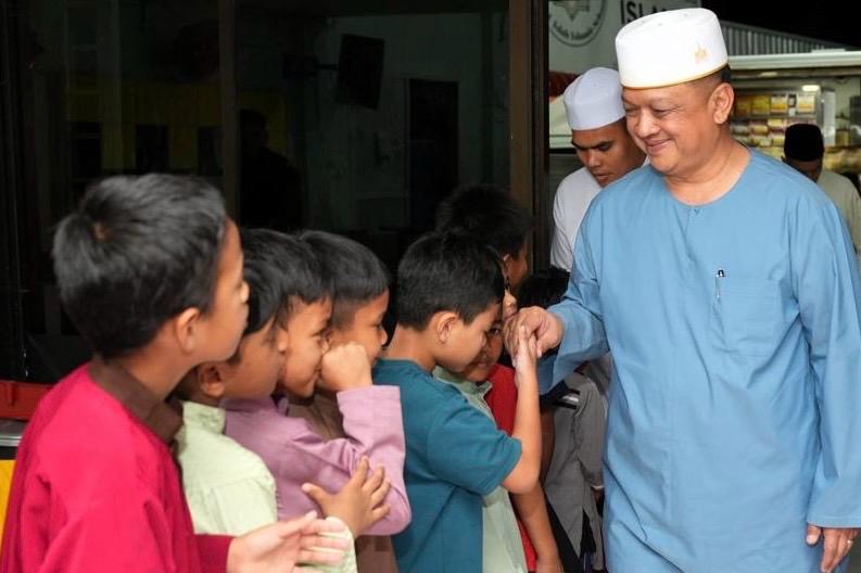 Raja Muda Perlis Berkenan Hadiri Program Sumbangan Asnaf PKMM Perlis di Mata Ayer