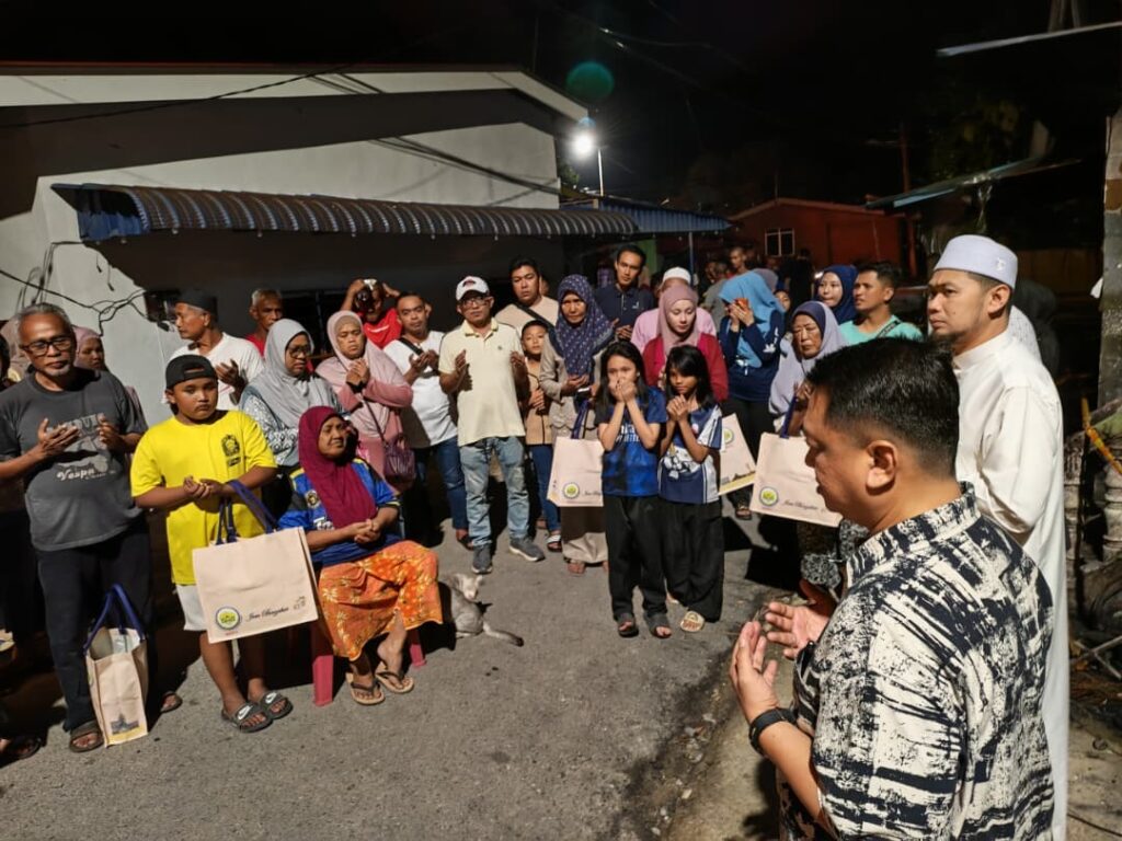 Raja Muda Perlis santuni mangsa kebakaran