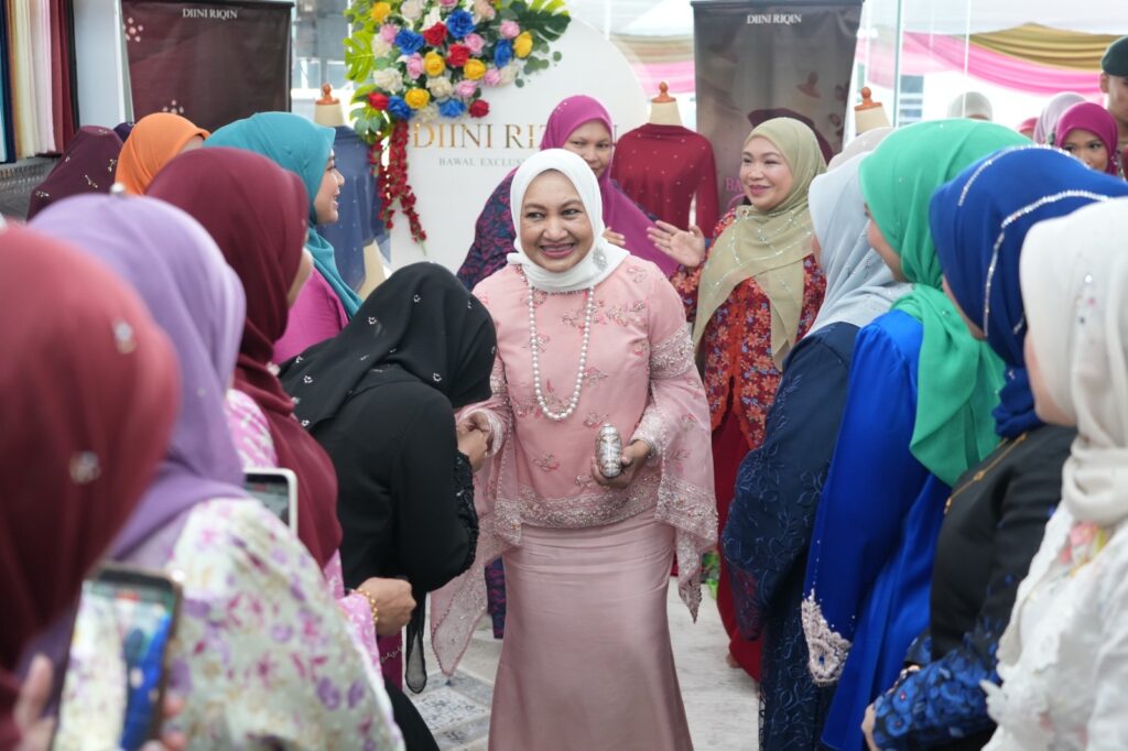 Raja Puan Muda Perlis Sambut Hari Keputeraan Ke 56, Diserikan Majlis Hi Tea di Kangar