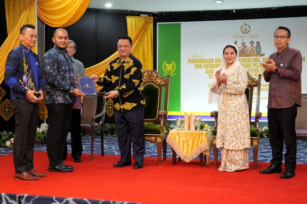 Dua Tokoh Sukan Perlis Terima Anugerah Cemerlang YTSP