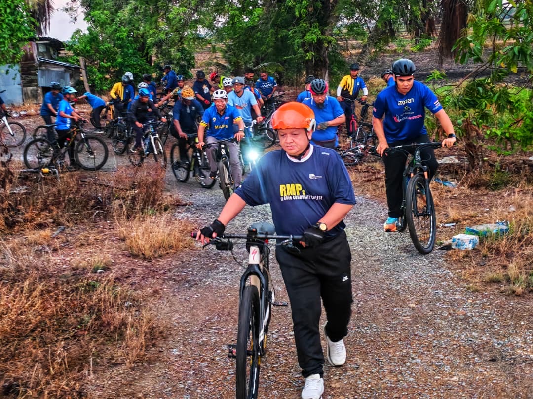 MAIPs Peduli Perkasa Kesedaran Alam Sekitar, Santuni Asnaf Di Simpang Empat1