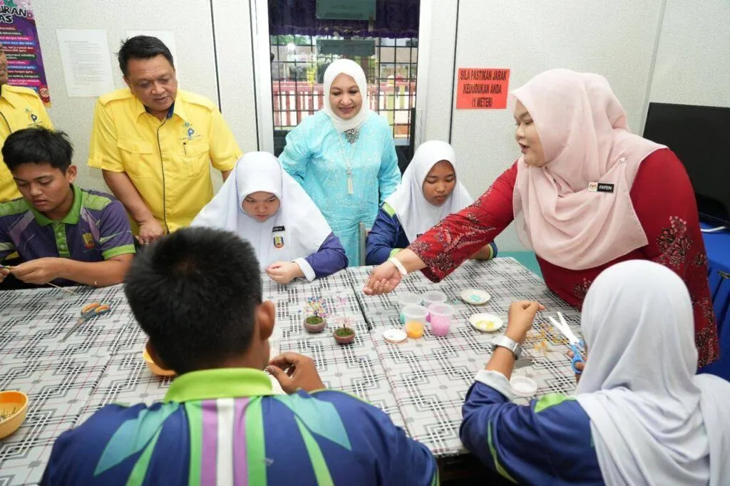 Pelajar disaran urus emosi dengan penuh hikmah, bijaksana hadapi tekanan peperiksaan – Raja Muda Perlis