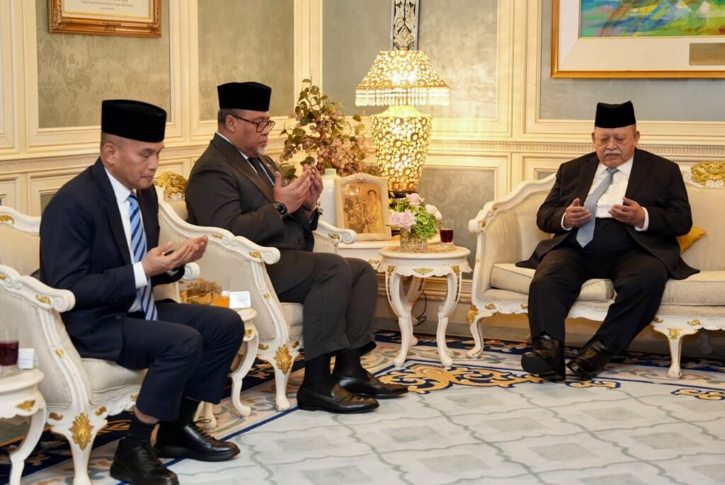 RAJA PERLIS TERIMA MENGADAP DUTA BESAR INDONESIA