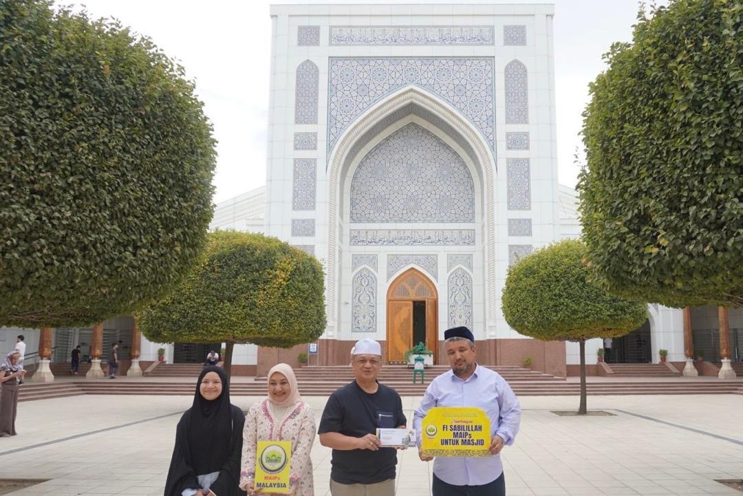 1,566 alumni UniSIRAJ bina jaringan global, berkembang ke 12 negara