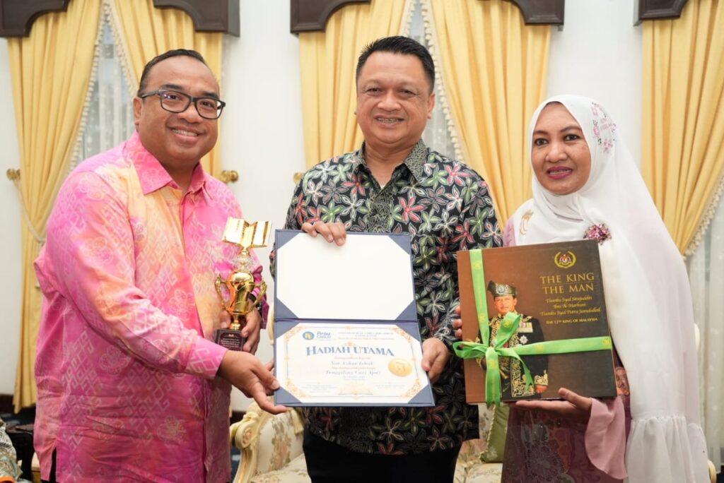 “Tenggiling Cari Apa” dinobat karya terbaik Anugerah Buku Cerita Bergambar Kanak Kanak Raja Puan Muda Perlis