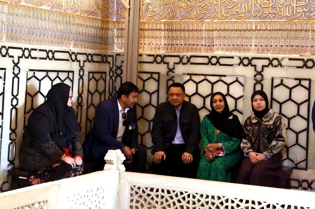 UniSIRAJ perluas jaringan penyelidikan antarabangsa, raih empat anugerah utama