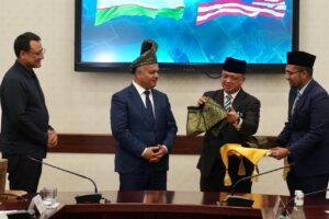 UniSIRAJ raih penarafan Berdaya Saing SETARA 2022, perkukuh reputasi pendidikan tinggi1